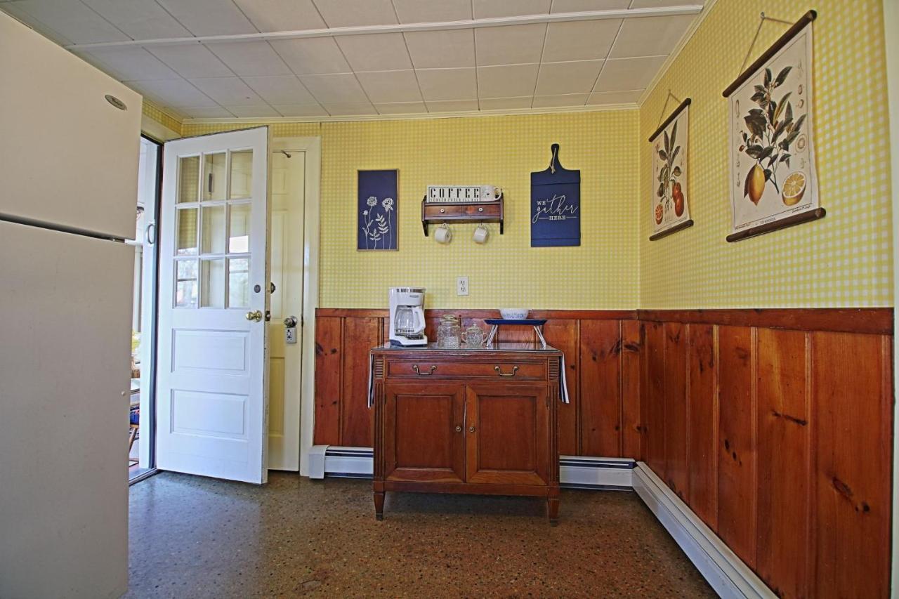 Lofted Cape Cottage By Leavetown Vacations サウス・ヤーマス エクステリア 写真